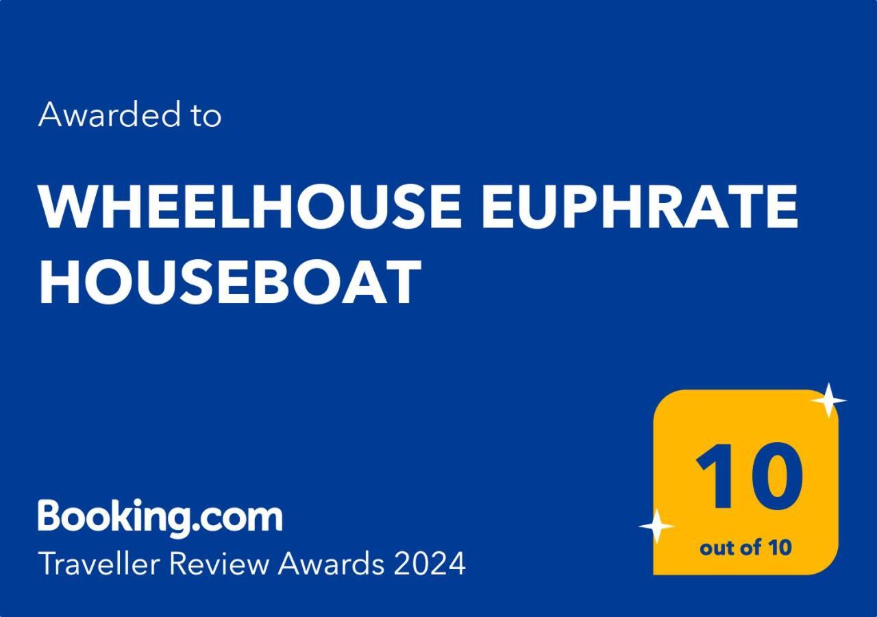 Wheelhouse Euphrate Houseboat Bed & Breakfast Diemerbrug Dış mekan fotoğraf