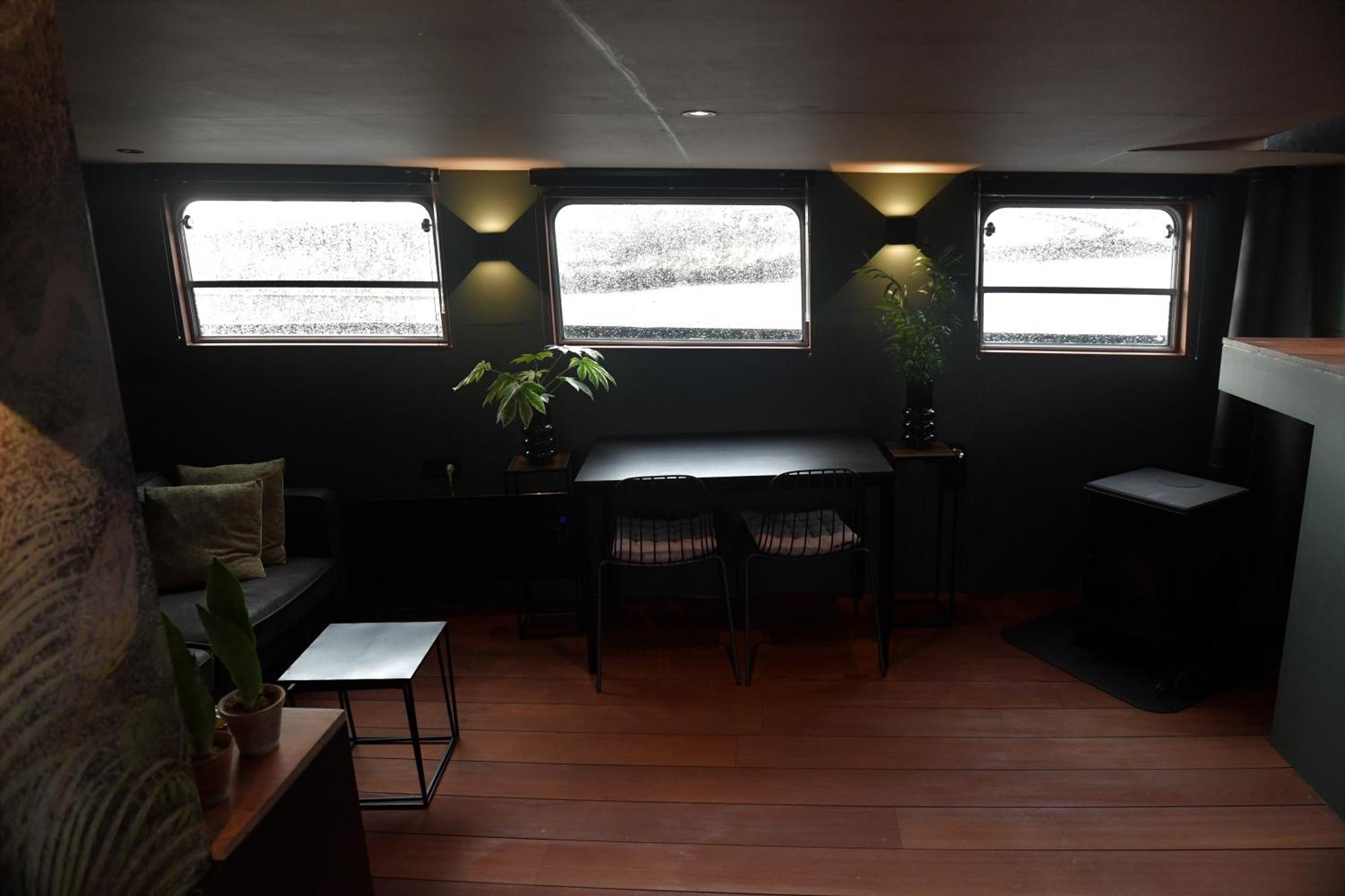 Wheelhouse Euphrate Houseboat Bed & Breakfast Diemerbrug Dış mekan fotoğraf